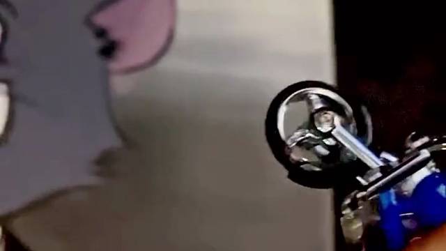 眼睛抽烟？[眼][眼]