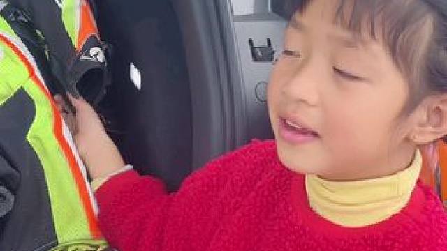 #最酷机车女孩 #封闭场地请勿模仿 
近距离看我们练车啦#磨肘啦
#我是女骑手笑笑