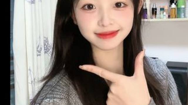 谁能想到穿着睡裤拍的呢#手势舞 #浅跳一下 #甜妹