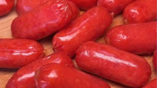 上班上学饿了，会影响一天的心情！还好包里有它，迷你烤香肠，一口一个，瞬间不饿了！#烤肠 #妈呀太香了