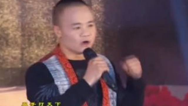 闯出一片天#民族特色民族文化 #拳击 #拳王争霸赛