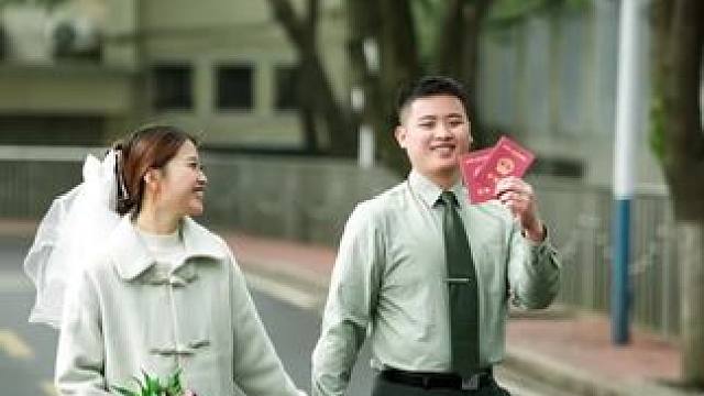 有个摄影指导是什么体验#创作灵感 #摄影 #领证跟拍 #领证拍照姿势 #衡阳摄影师平涛