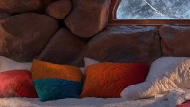 暴风雪到来，住在用石头垒成的小屋里吧！风雪声 #白噪音 #助眠声音 #助眠视频