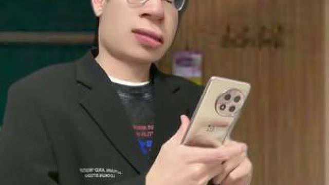 当老师让你去前面坐你可以这样#搞笑 #大学生 #凭什么后来者居上