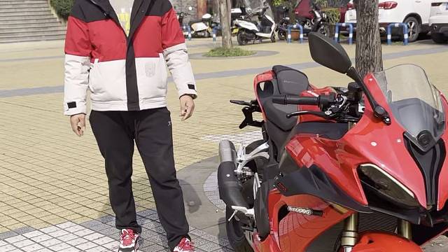 QJMOTOR赛800