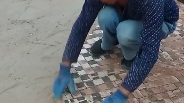 比混凝土造价高吧