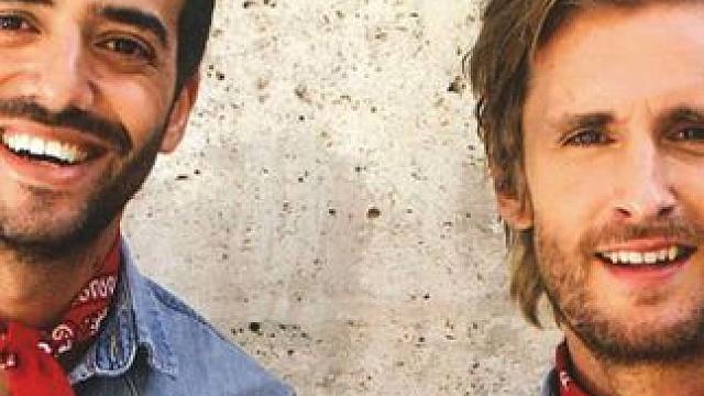 男子为了拿绿卡竟改变初衷，和自己的好哥们结婚，爆笑喜剧 男子为了拿绿卡竟改变初衷，和自己的好哥们结婚