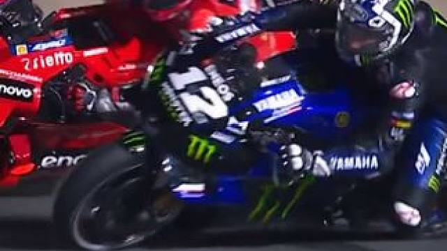 #motogp 三年前的开幕之夜，沙漠对决⚔️ #摩托车比赛 #杜卡迪 #雅马哈