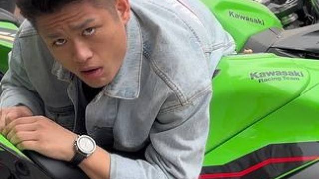恭喜J子喜提牛子#川崎zx10r #机车 #kawasaki #川崎