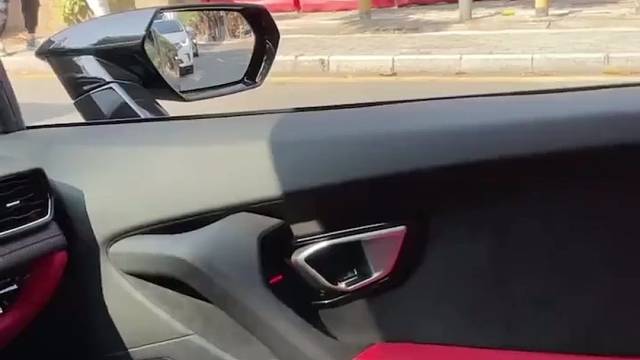 今天天气好，出来玩。