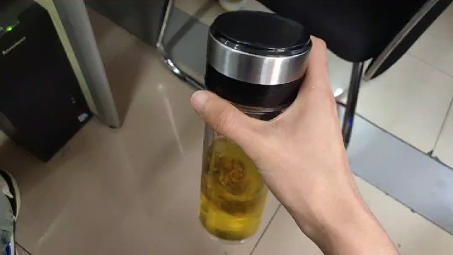 手抖头抖特发性震颤