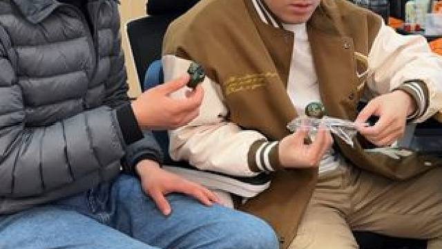 软软糯糯的青团真的太好吃了，QQ弹弹，满满夹心，越嚼越香#青团#艾草青团#吃货必备#零食推荐