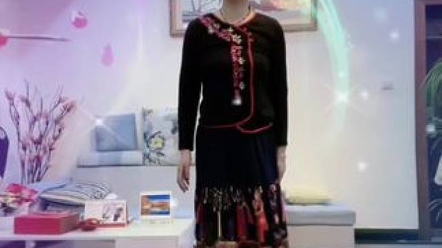 #民族舞蹈舞出民族特色 #民族风情 #自娱自乐乐在其中