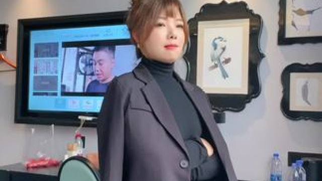 做人真的好难 不管你怎么做你都做不到让别人满意 ！所以不想去讨好任何人了 爱谁谁吧 ！失踪了几天 我