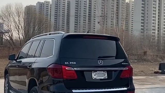 手续齐全随时提档过户精品私家车