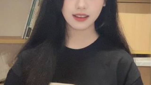 出来活跃啦#甜妹 #浅跳一下