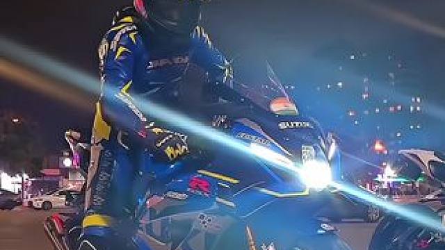 那一抹亮眼的海神蓝只属于铃木#摩托车 #机车 #gsxr1000r