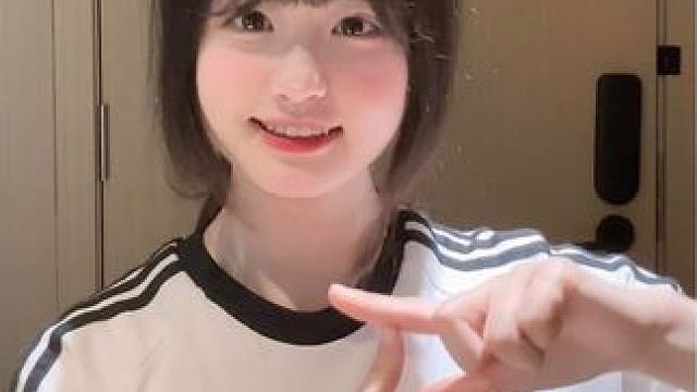 ๑>ᴗO๑ ಣ耶
#甜妹 #圆脸 #手势舞