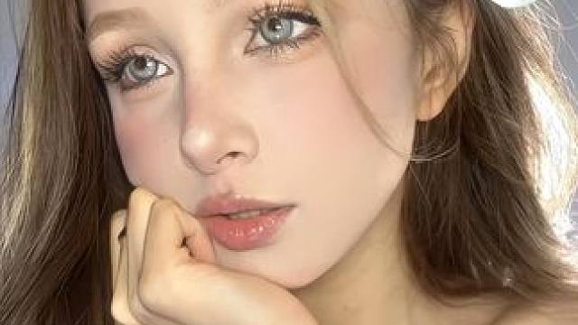 春日气息满满蝴蝶兰妆教来啦！#春日吃花美食向导 #美妆 #妆教 #蝴蝶兰