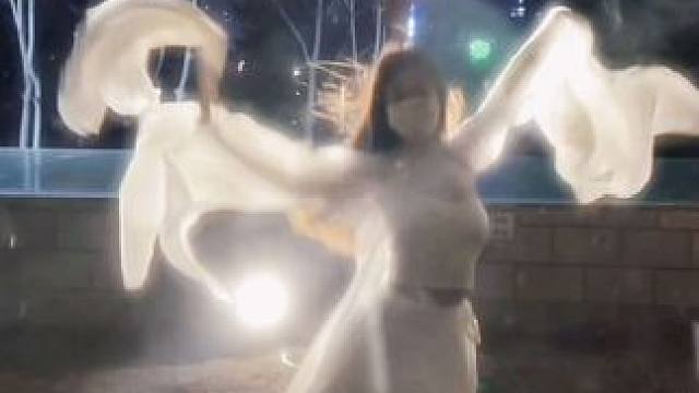 我想带一人，回云深不知处，藏起来。 #江湖之间 #扇子舞