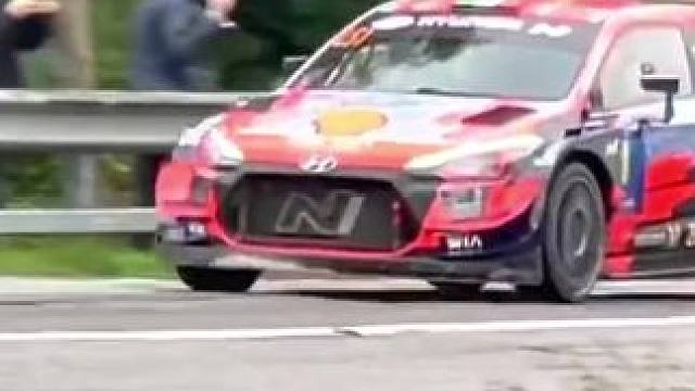 同一个U型弯道，不一样的车型，过弯方式天差地别#wrc拉力赛