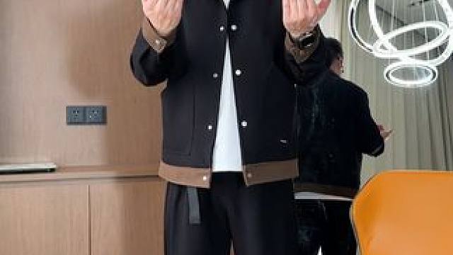 胖子穿撞色夹克是真的比瘦子好看，不接受任何反驳 #微胖穿搭   #简约穿搭   #休闲夹克