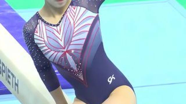 面对失误，保持微笑，是智慧，也是勇气 #美女运动员 #每个动作都是用汗水换来的 #台上一分钟台下十年