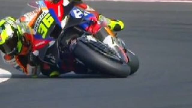 #摩托车比赛 #滑胎过弯 #压弯 #专业动作请勿模仿 #motogp王杰