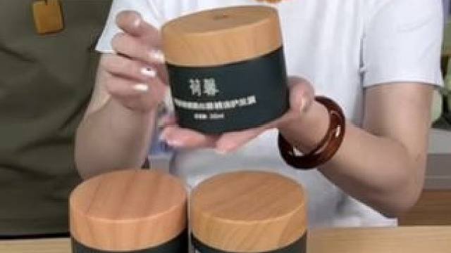 如果你经常染头发还掉色的困扰，头发受损，分叉的困扰！那你一定要尝试一下这个便宜又好用的何馨发膜！#发