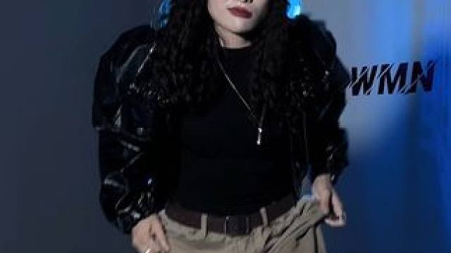 #展兄编舞 一直在坚持自己热爱的事，我真的觉得很酷 ❤️#hiphop基础 #女生酷起来 #北海 #