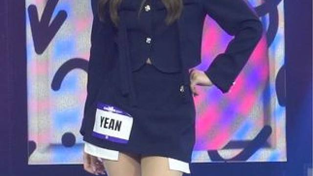 #赞多创造营亚洲合作开场秀 #Yean #创造营亚洲二公舞台 开场舞台直拍来袭！她嘹亮的歌声配合着节