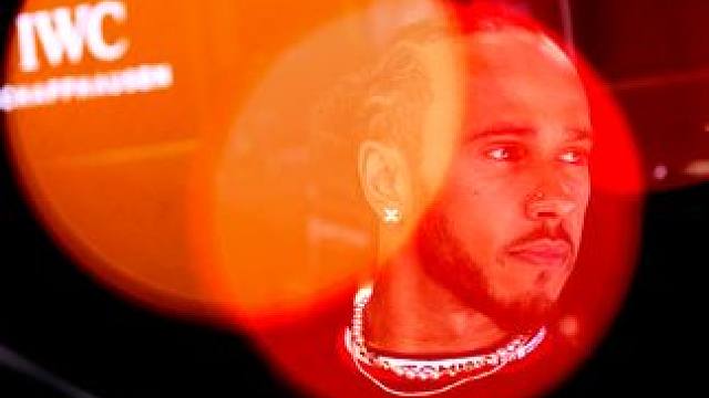 F1冠军车手汉密尔顿的日常训练#f1 #汉密尔顿  #赛车 #危险动作请勿模仿 #赛车手