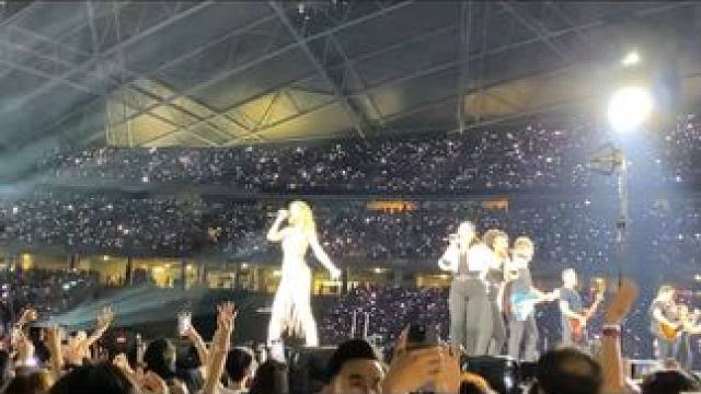 The Eras Tour
Hello霉霉 七万六千人的狂欢#霉霉 #霉霉新加坡演唱会 #taylo