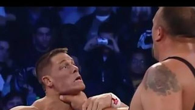 大秀哥强强联手猛兽，反遭塞纳无情吊打 #wwe #摔角 #约翰塞纳