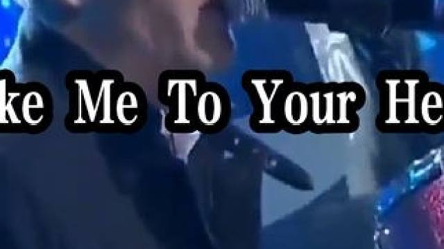 《吻别》重温经典，英文唱法唱出了一直都恋爱的味道，比中文版更好听!你觉得呢？?#现场版live #音