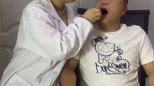 女人的话你也信哈哈