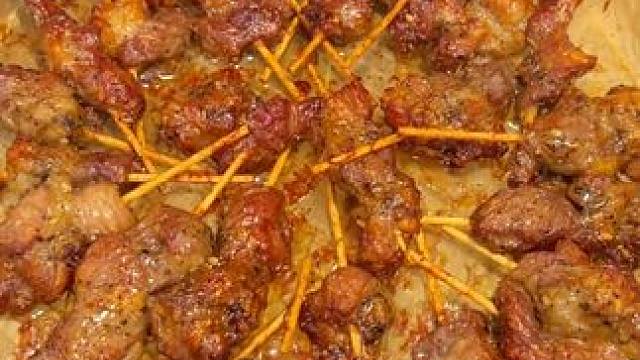 终于在家也能实现安格斯牛肉串自由了！肉质鲜嫩，满满汁水，追剧下酒必备#牛肉串#安格斯牛肉#烧烤