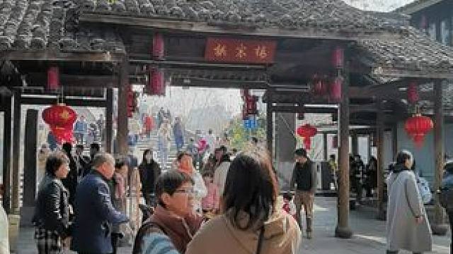 看桥下那是啥？#旅游 #旅游让生活更美好