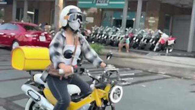 上头的复古小玩具，小姐姐最爱雅马哈pg-1 #复古机车 #雅马哈pg1 #机车小姐姐