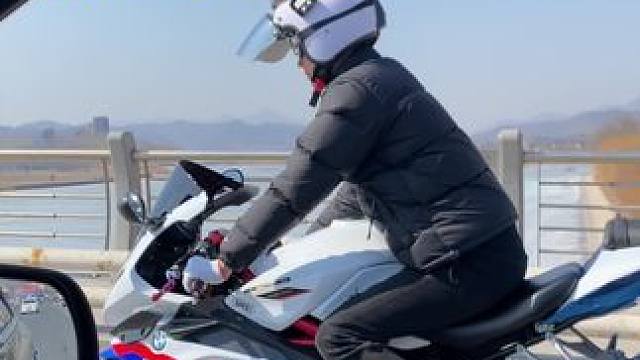 难道真的是宝马s1000rr？？？？？