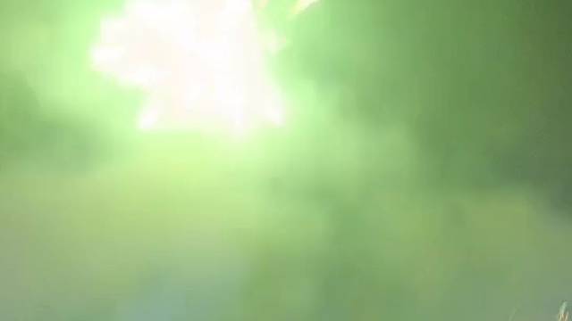 烟花在美也只是一瞬间