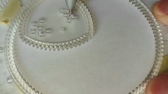 为什么画不在原来位置？