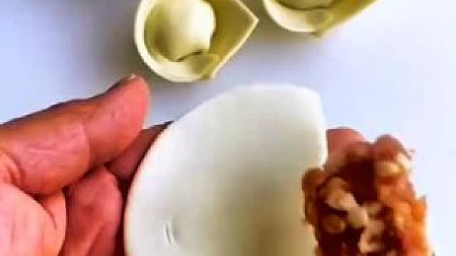 给大家分享花样混沌的做法，赶紧做起来试试吧