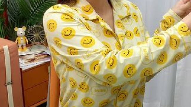 设计的像抽纸一样的免撕垃圾袋，真的好用来!够大够结实，颜值还很高!这样就不怕着急撕破浪费啦!#垃圾袋