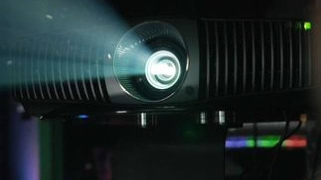 如何快速打造一个家庭影院 有W6000L就够了#明基投影仪 #家庭影院 #客厅影院  #W6000L