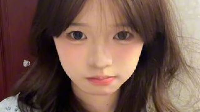 只有女孩子才懂这个韩式发型的含金量吧！#甜妹 #刘海 #氛围感 #发型教程