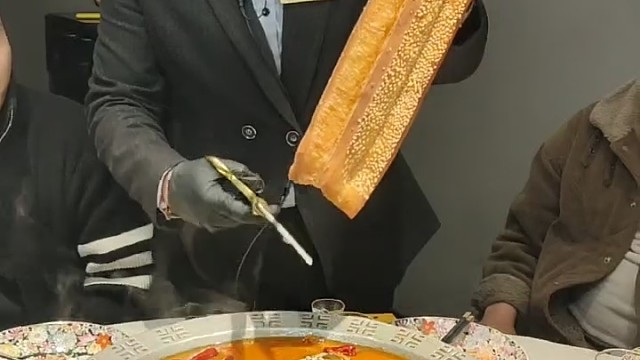 我想看看炸油条的锅哈哈