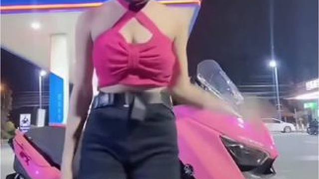 #机车 #太酷了 #小蛮腰扭起来 #爱机车爱生活 #让骑行成为一种生活