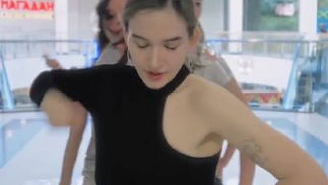 团队#美女舞蹈 #成人零基础舞蹈培训 #简单易学舞蹈 #爱跳舞的女孩 #舞蹈课堂随拍