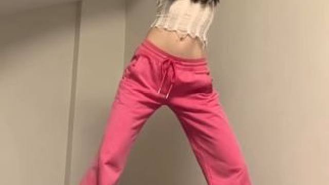 周六大家去哪玩#浅跳一下 #辣妹 #onemorelasttime